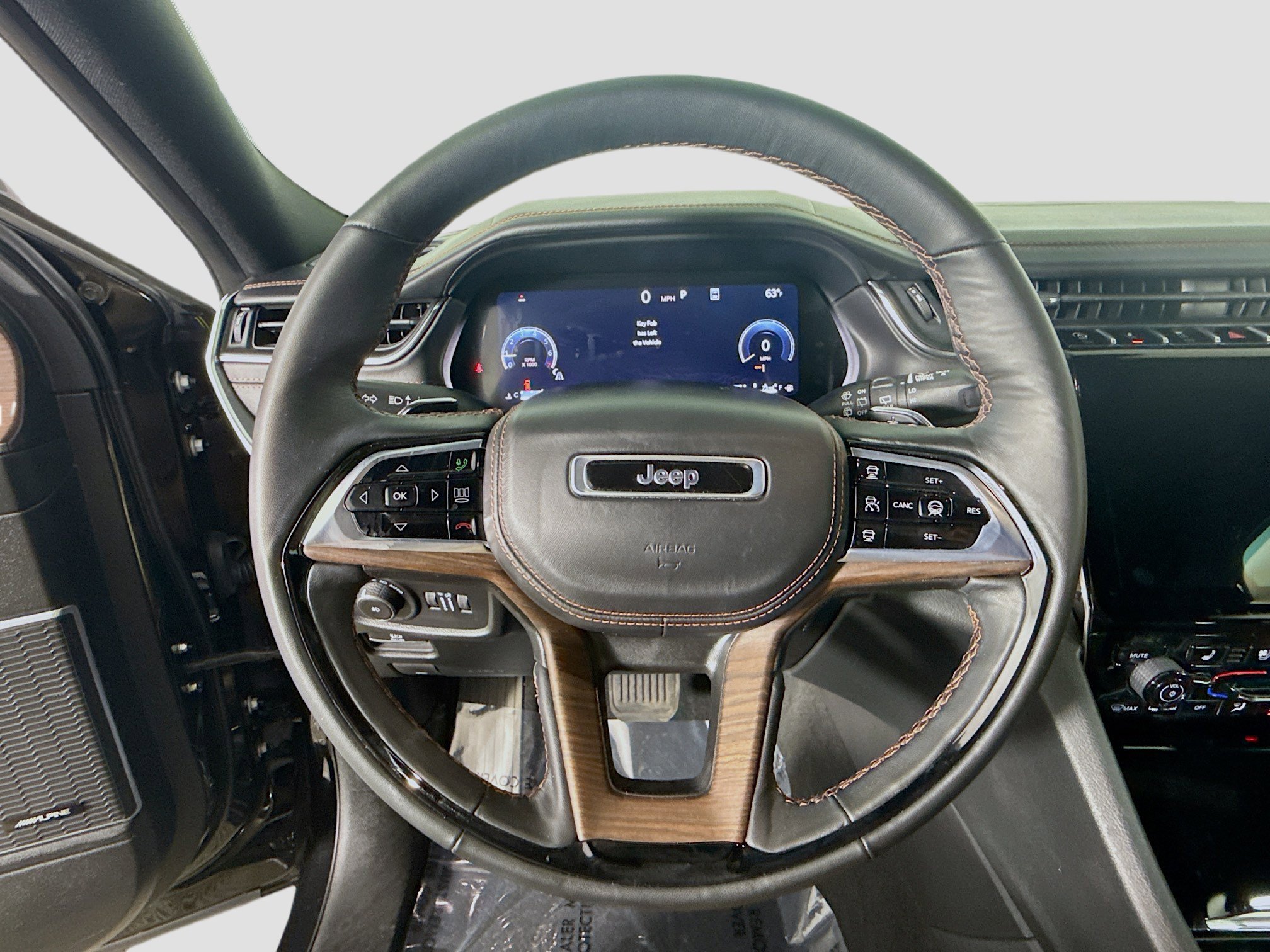 Used 2024 Jeep Grand Cherokee Summit w/ Adv Protech Group IV image 13