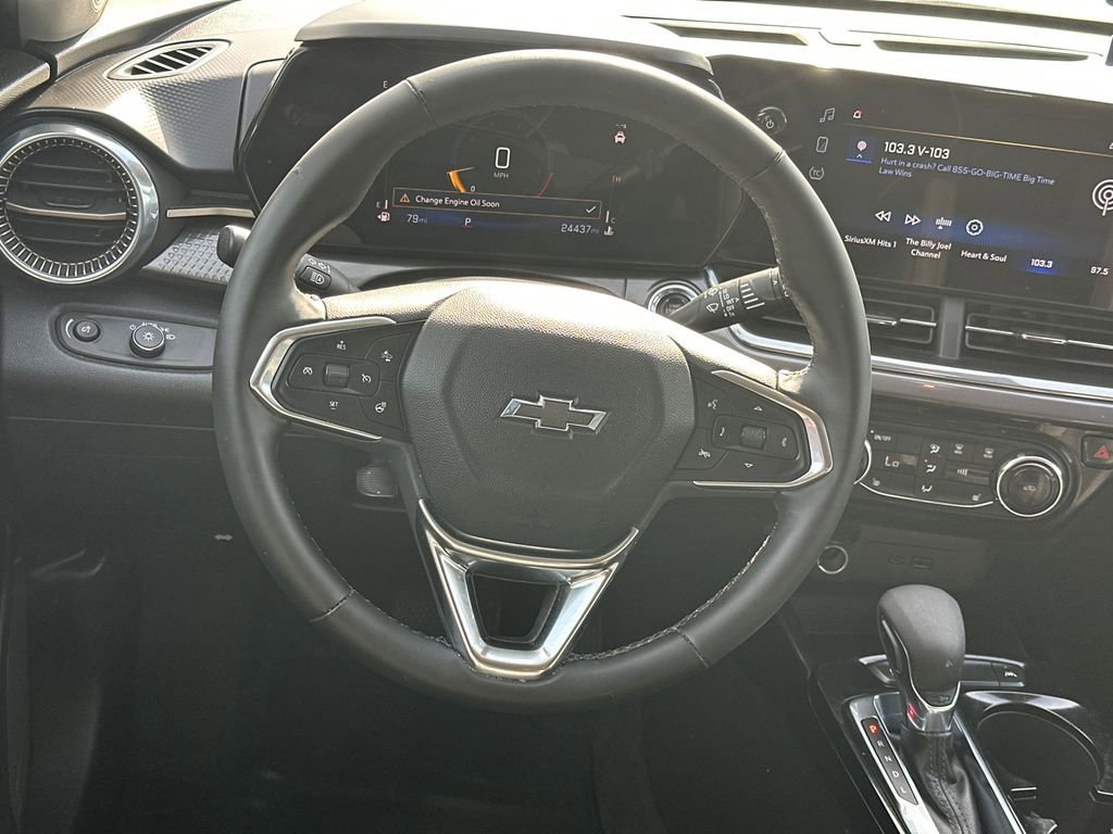 Used 2025 Chevrolet Trax ACTIV w/ Driver Confidence Package image 23