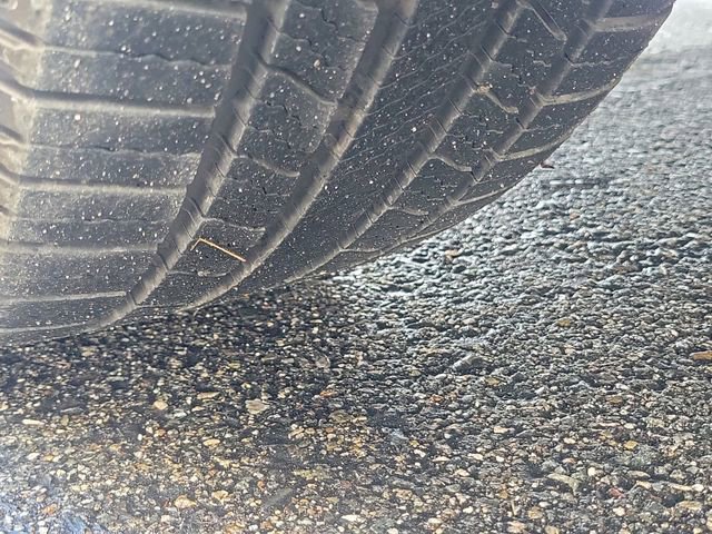 Used 2006 Chrysler 300 C image 32