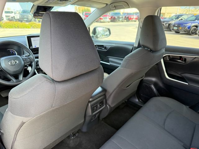 Used 2025 Toyota RAV4 LE image 27