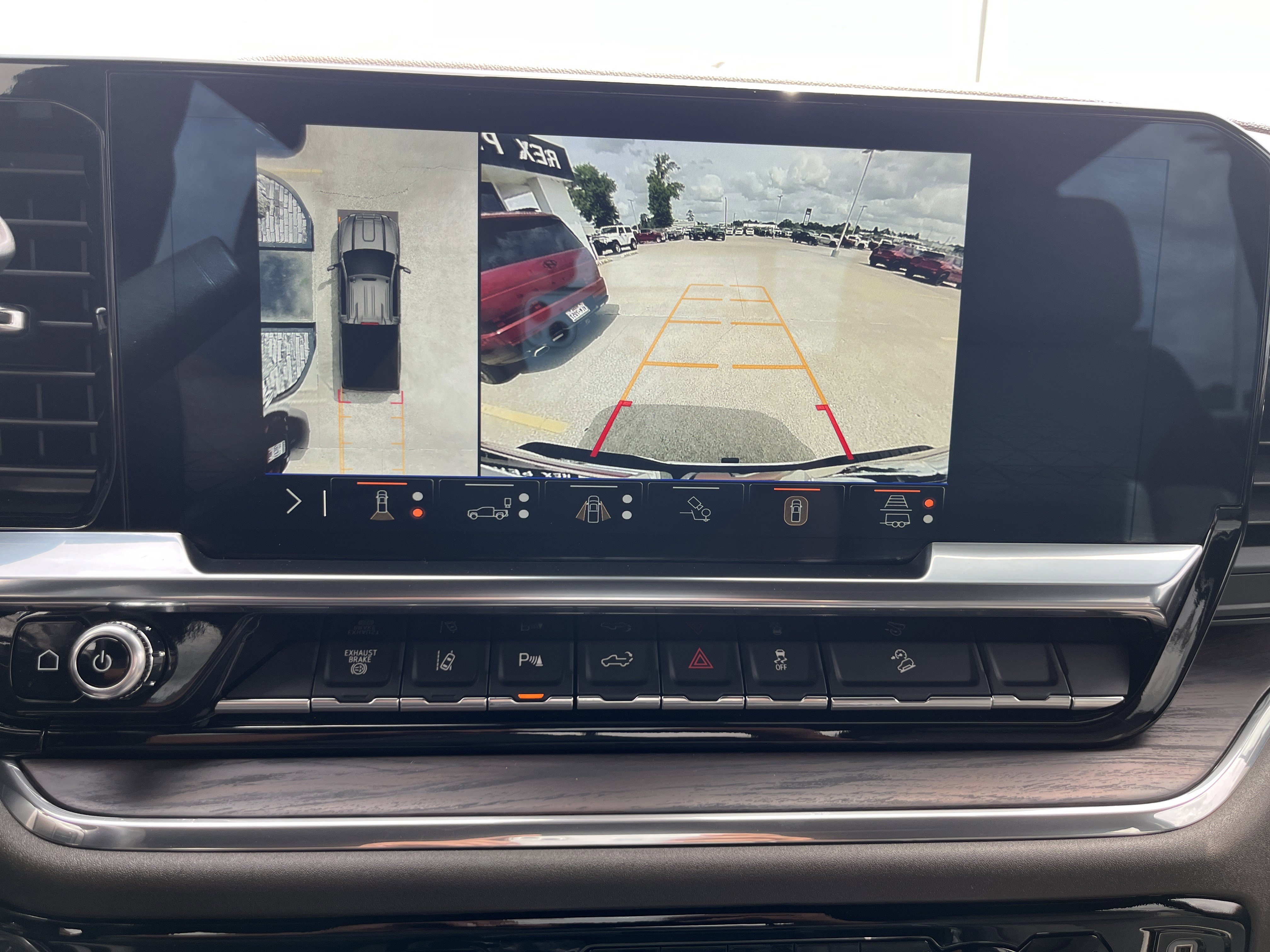 Used 2024 GMC Sierra 2500 SLT w/ SLT Premium Package image 6