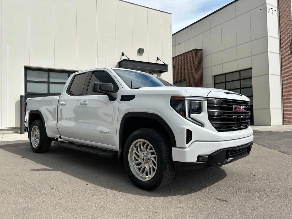 Used 2024 GMC Sierra 1500 Elevation AWD/4WD image 1