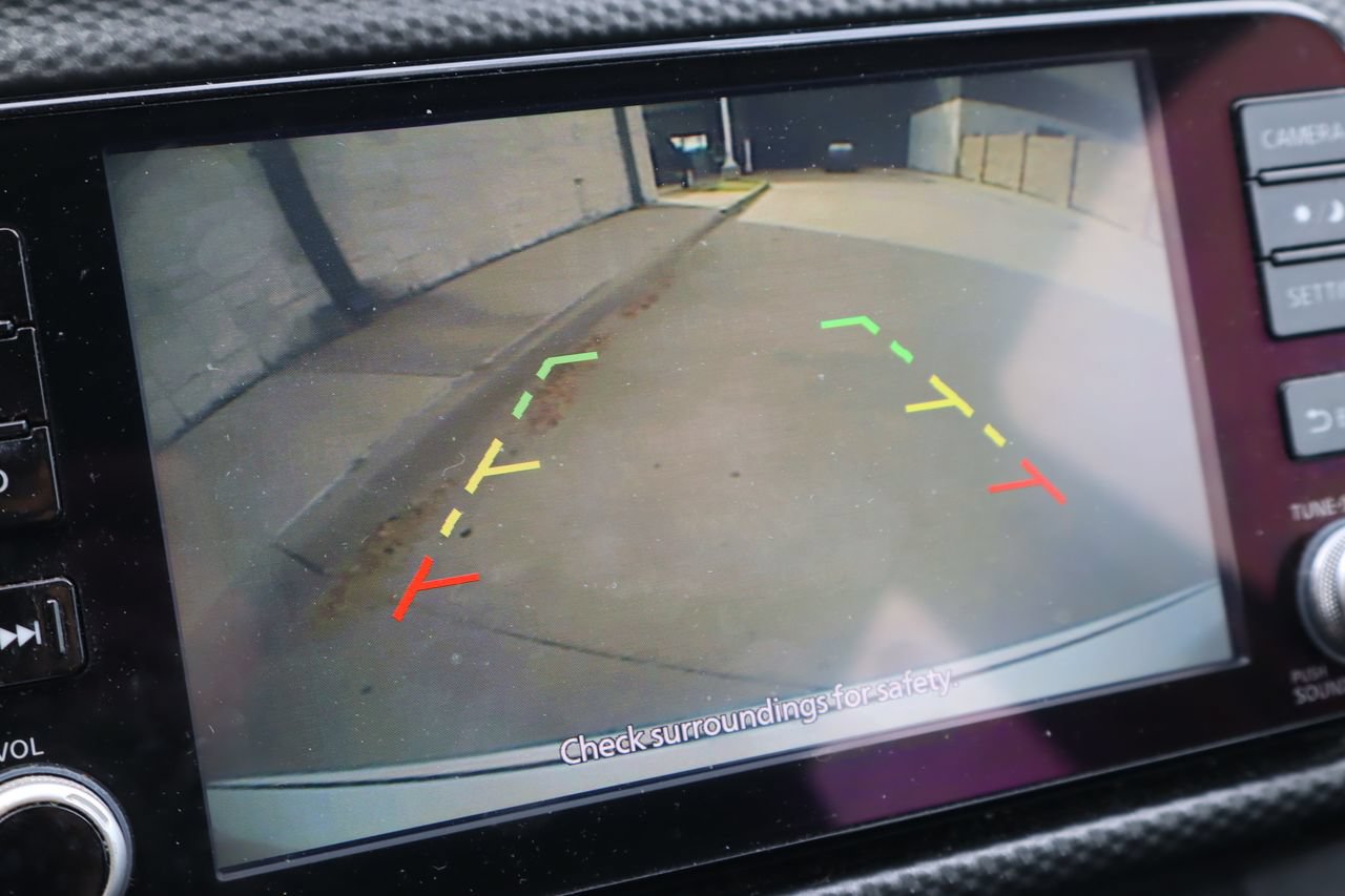Used 2022 Nissan Kicks SV FWD image 7