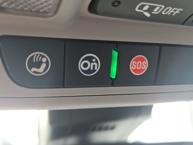 Used 2023 GMC Terrain SLE w/ Driver Convenience Package image 36