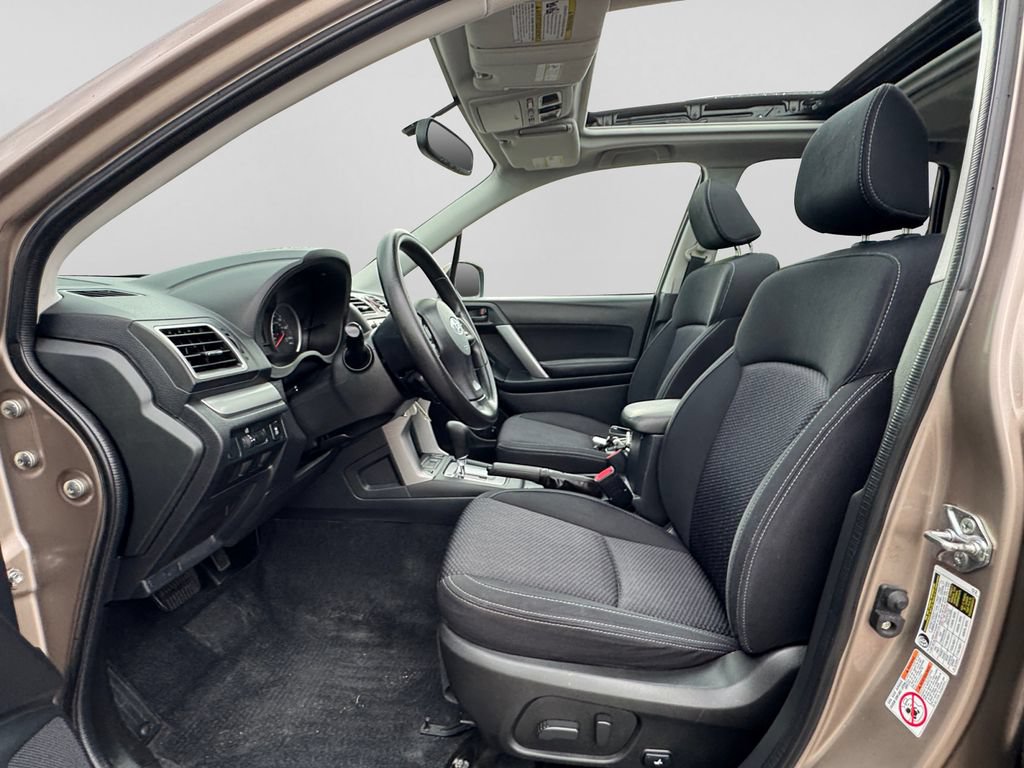Used 2016 Subaru Forester 2.5i Premium w/ Popular Package #2 AWD/4WD image 18