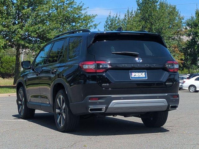 Used 2023 Honda Pilot Touring image 8
