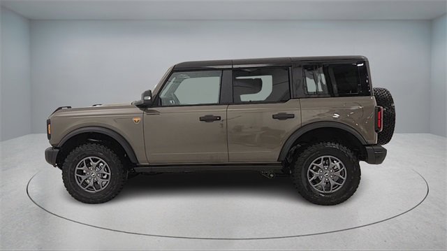 New 2025 Ford Bronco Badlands image 4