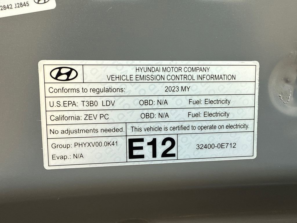 Used 2023 Hyundai Kona SE FWD image 9