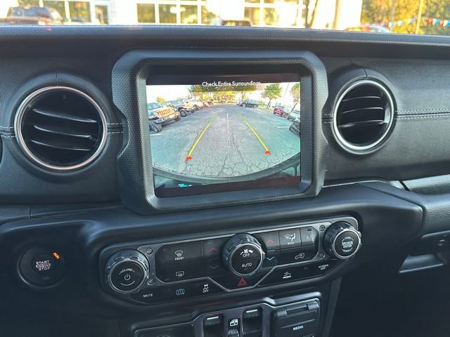 Used 2023 Jeep Wrangler Unlimited Sahara image 29