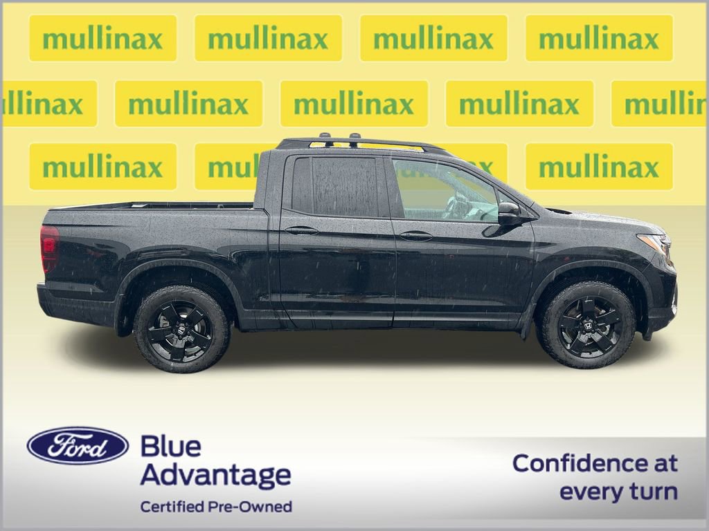 Used 2025 Honda Ridgeline Black Edition image 2