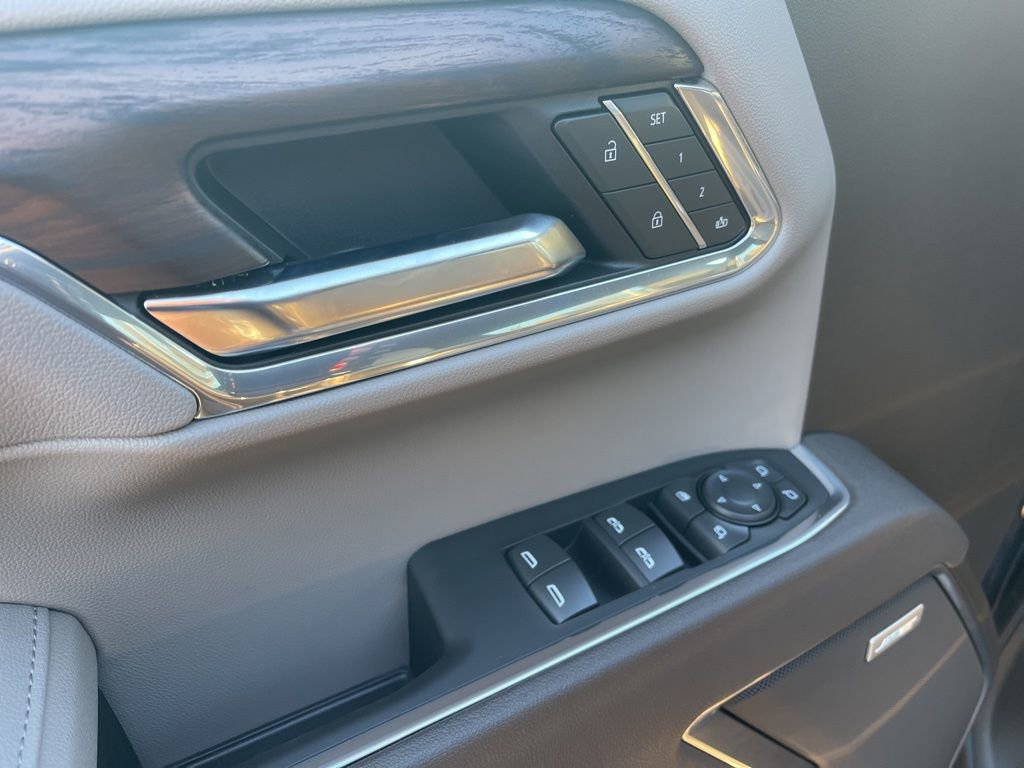 Used 2025 GMC Sierra 1500 SLT w/ SLT Premium Plus Package image 10