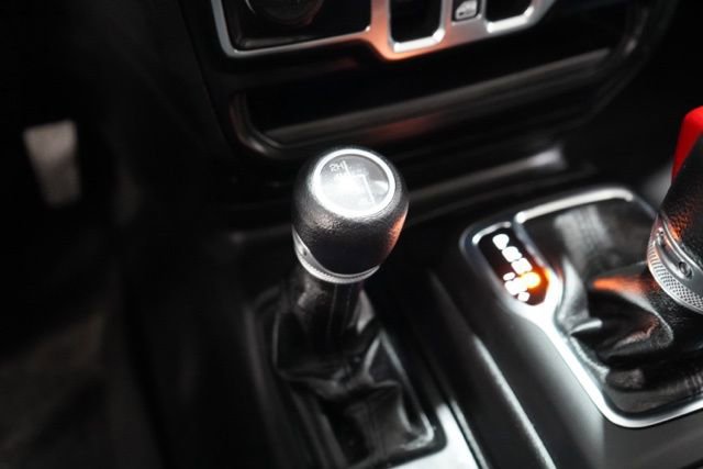 Used 2023 Jeep Wrangler Willys image 28