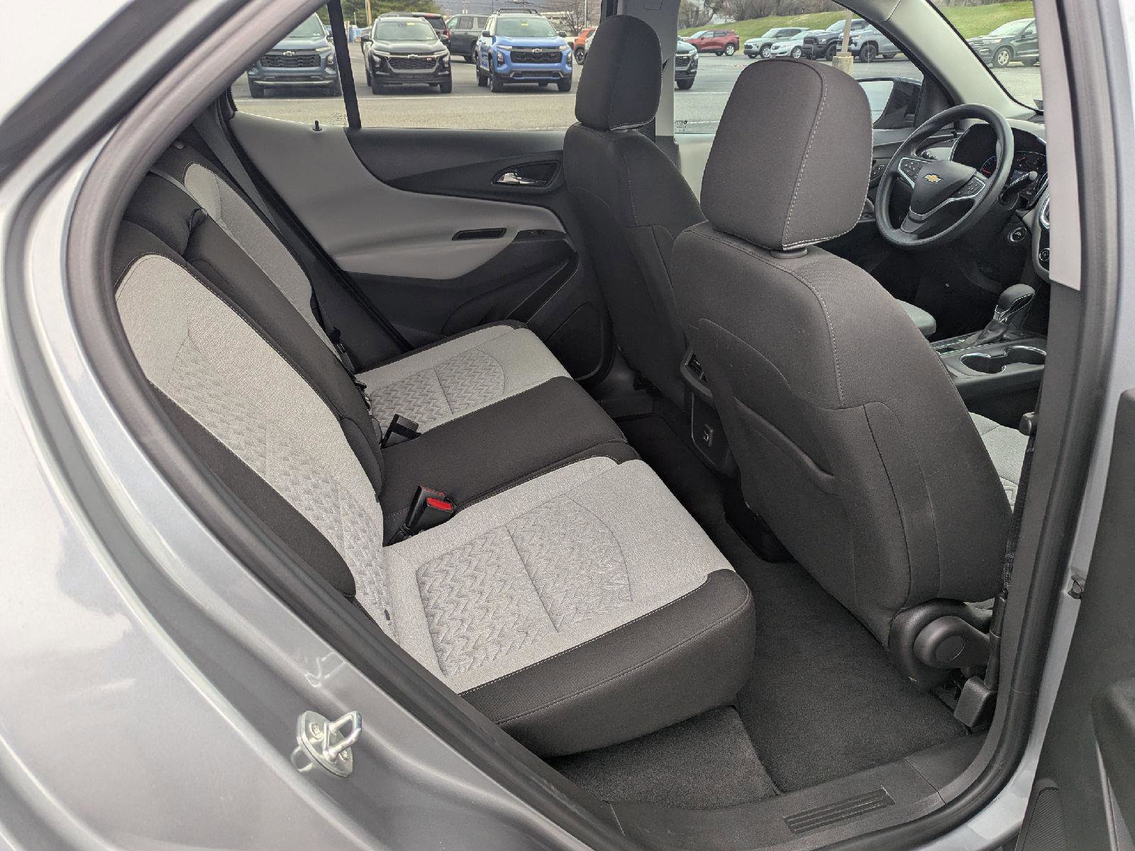 Used 2023 Chevrolet Equinox LS w/ LS Convenience Package image 26