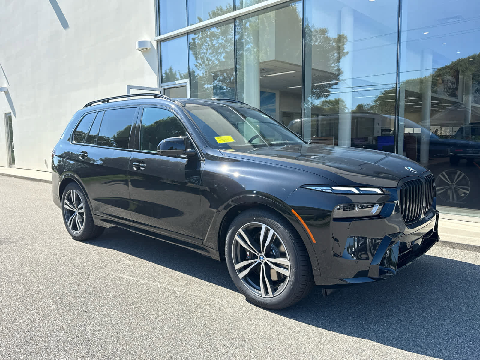 New 2026 BMW X7 M60i image 2