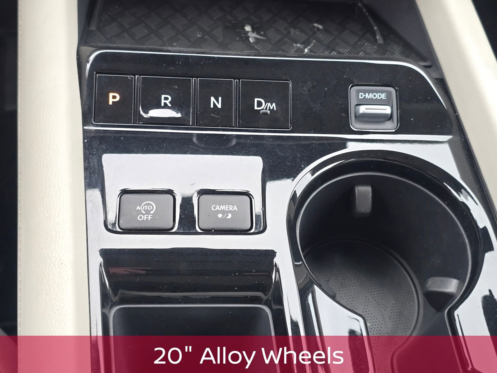 Used 2025 Nissan Murano SV AWD/4WD image 19