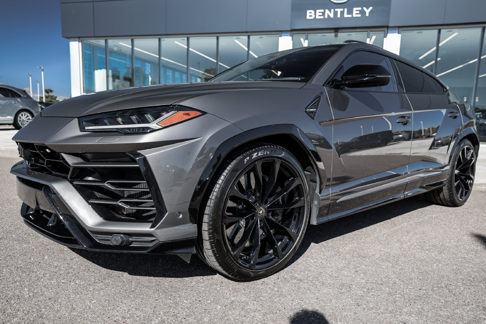 Used 2021 Lamborghini Urus AWD/4WD image 20