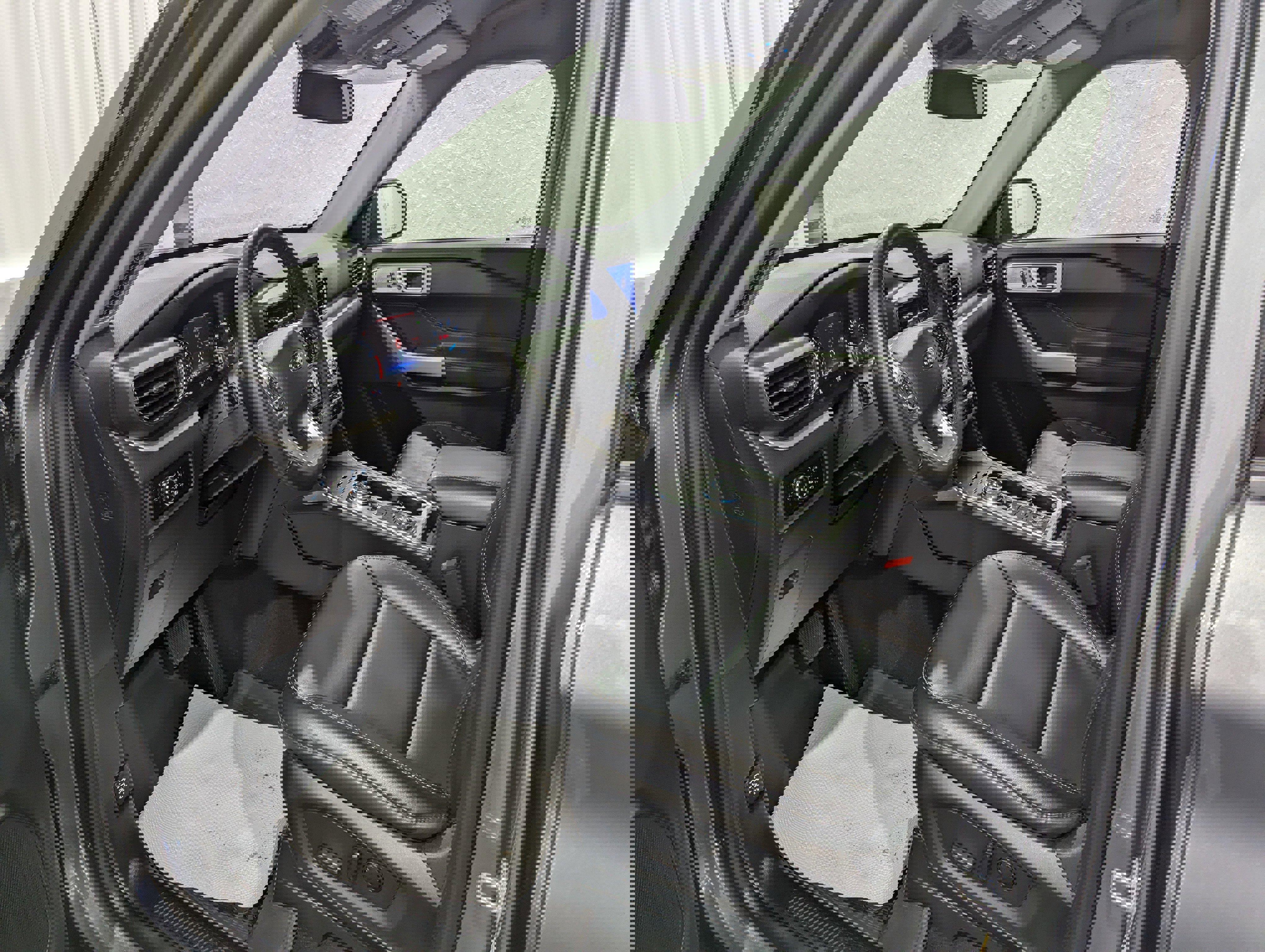 Used 2023 Ford Explorer XLT w/ Equipment Group 202A image 16