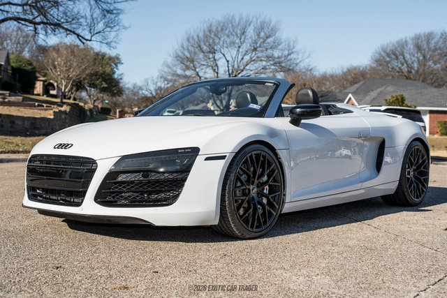 Used 2015 Audi R8 V8 w/ Full Leather Package image 14