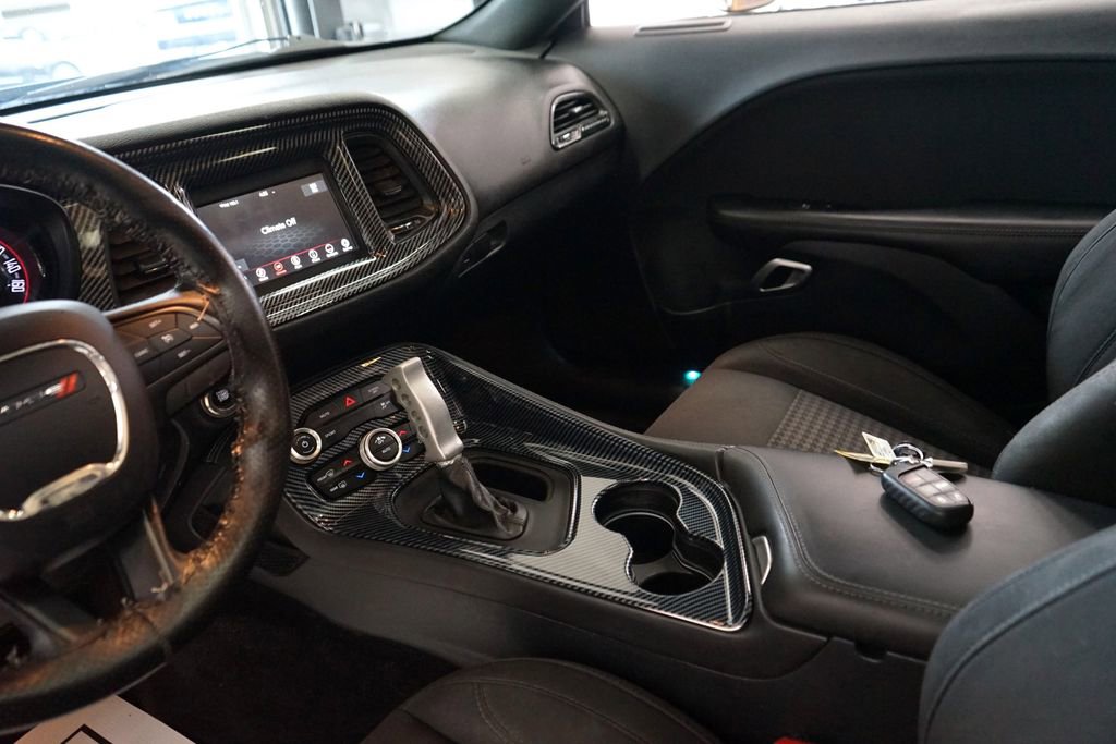 Used 2018 Dodge Challenger R/T w/ Blacktop Package image 12