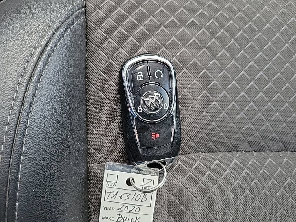 Used 2020 Buick Encore Preferred w/ Safety Package FWD image 23