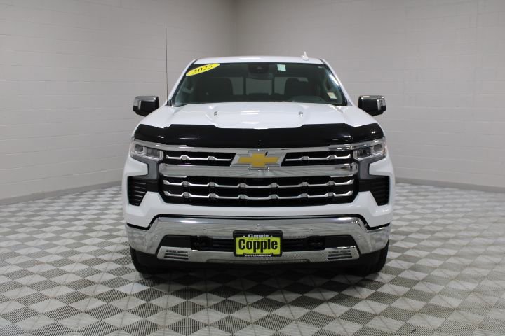 Used 2025 Chevrolet Silverado 1500 LTZ AWD/4WD image 6