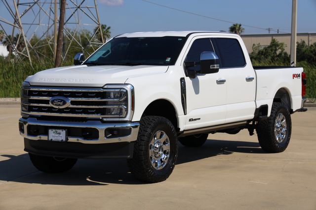 Used 2025 Ford F250 Lariat w/ Lariat Ultimate Package AWD/4WD image 3