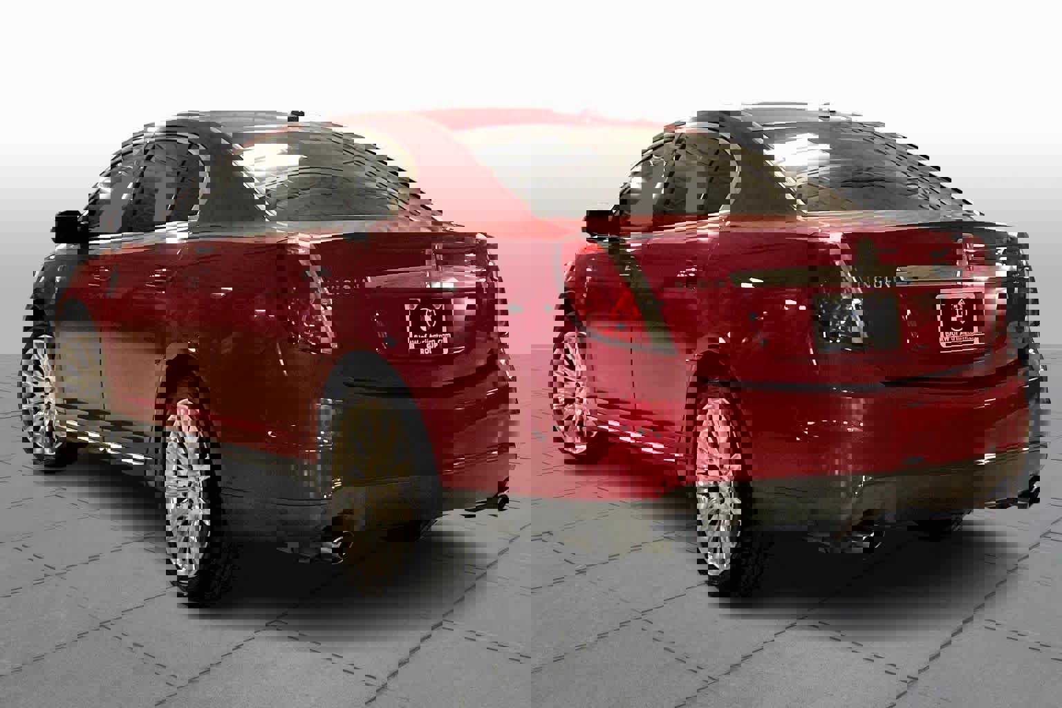 Used 2012 Lincoln MKS image 11