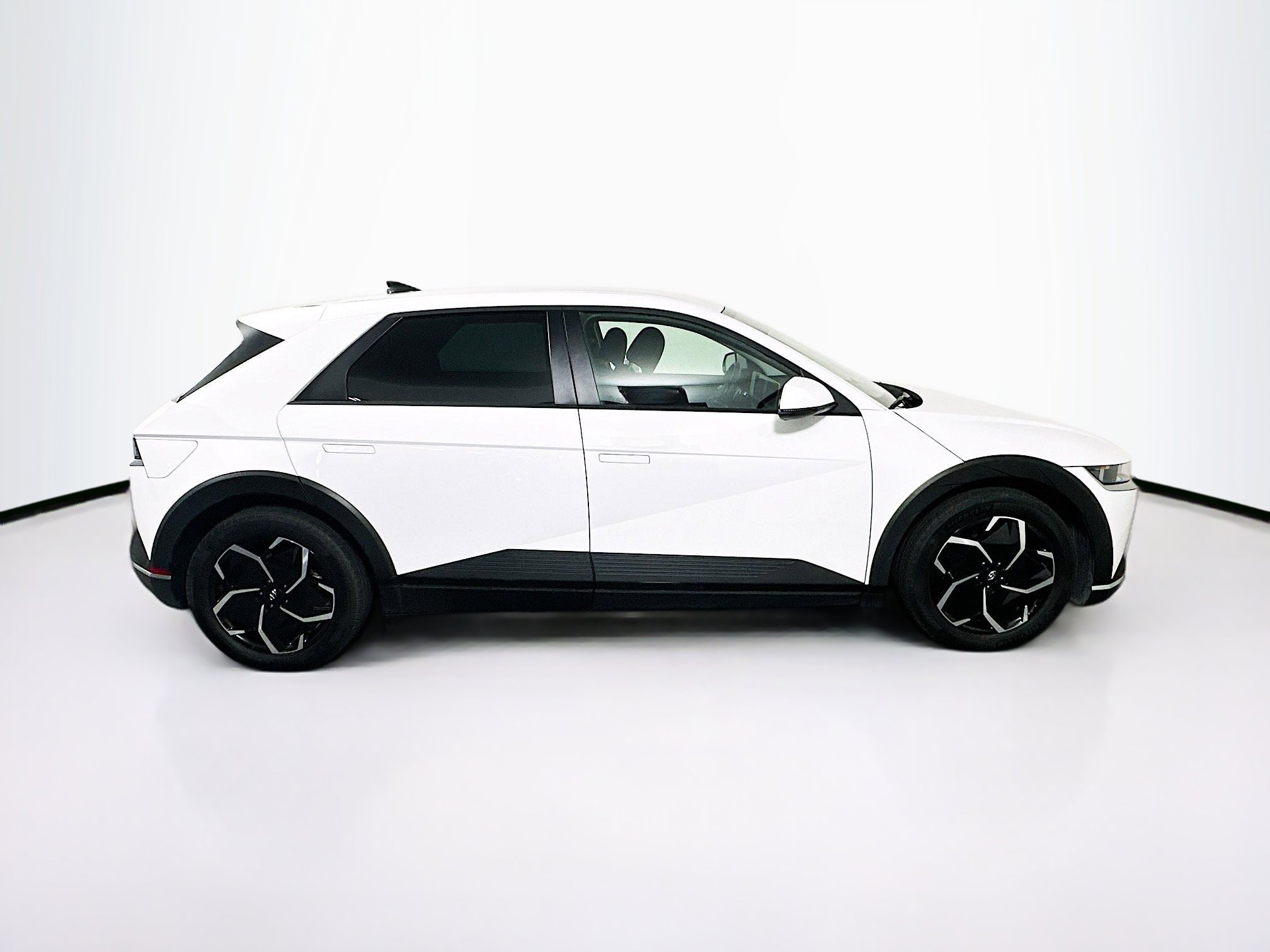 Used 2024 Hyundai Ioniq 5 SE image 10