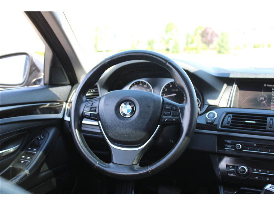 Used 2015 BMW 535i xDrive Sedan AWD/4WD image 23