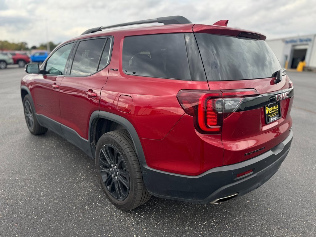 Used 2023 GMC Acadia SLE w/ Driver Convenience Package image 3
