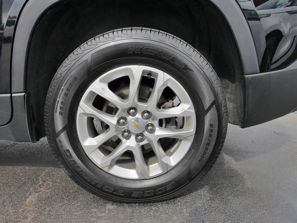 Used 2020 Chevrolet Traverse LS image 9