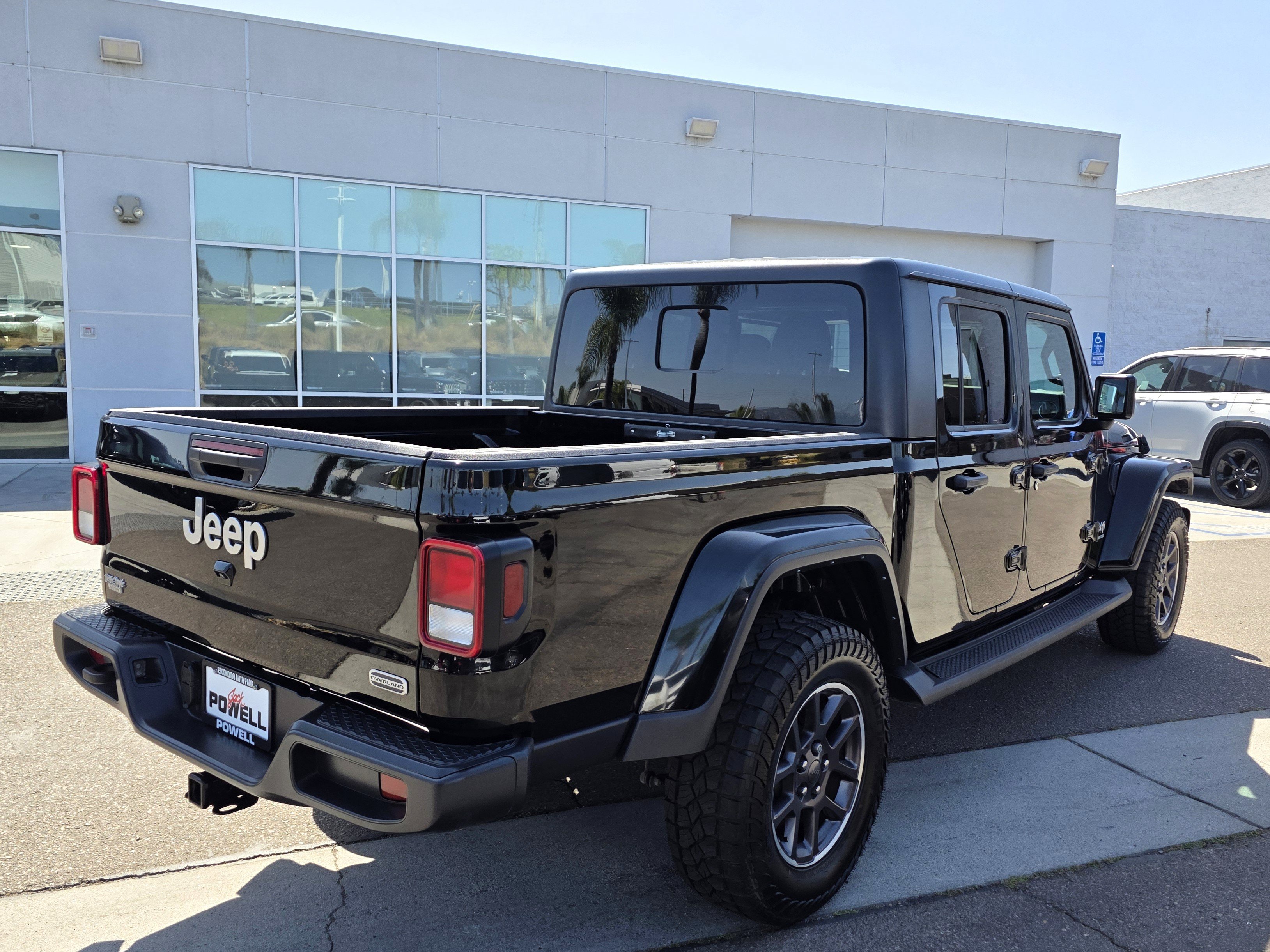 Used 2022 Jeep Gladiator Overland w/ Popular Equipment Package AWD/4WD image 5