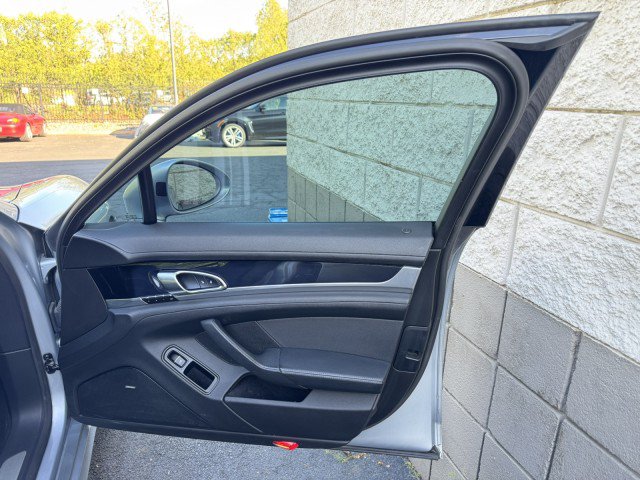 Used 2016 Porsche Panamera Edition RWD image 44