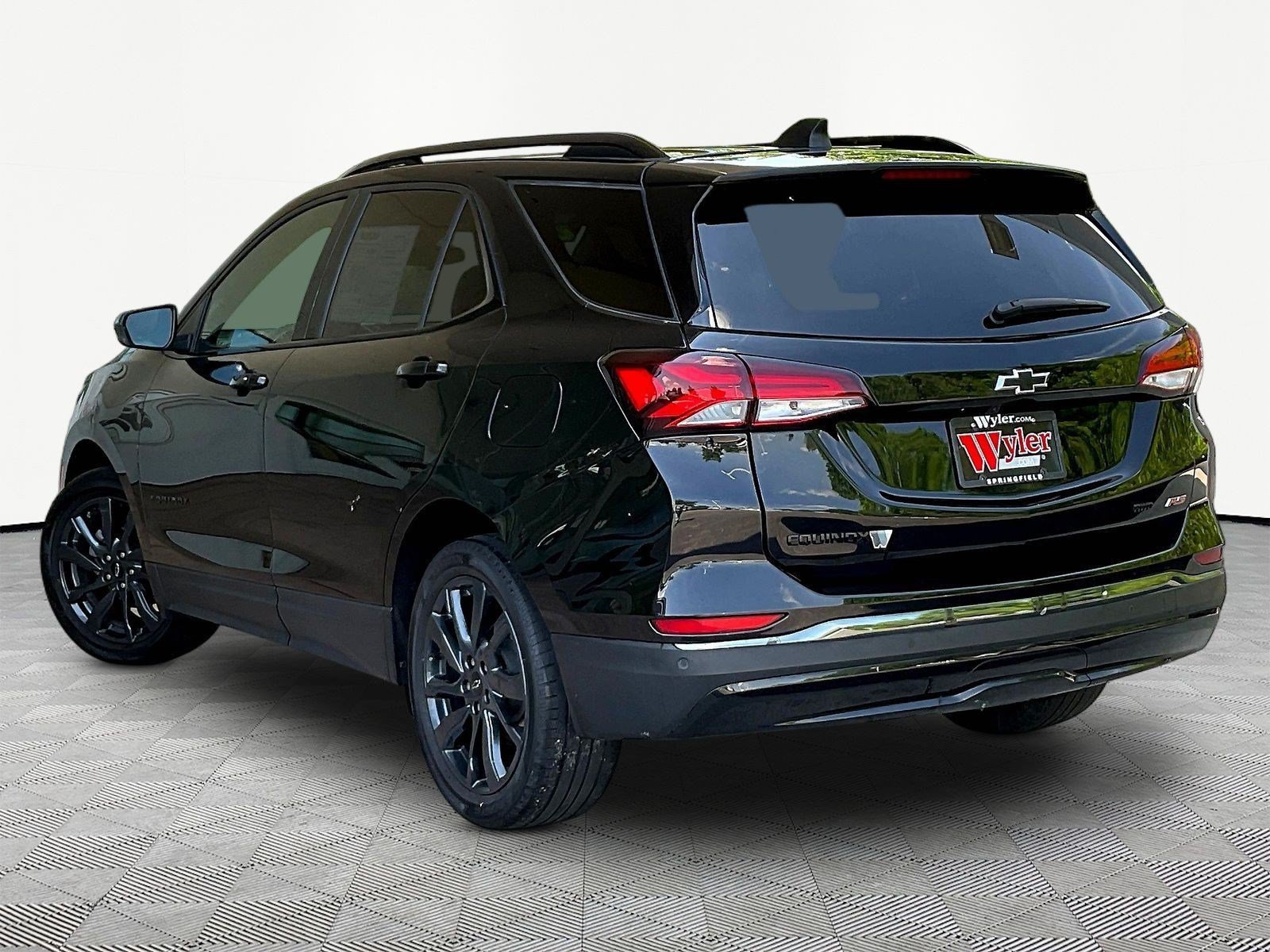 Used 2022 Chevrolet Equinox RS AWD/4WD image 4