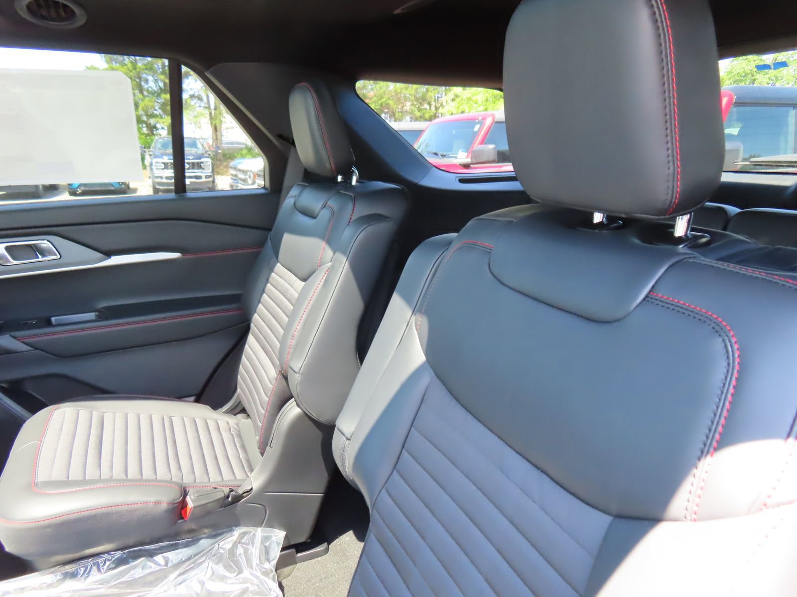New 2026 Ford Explorer ST-Line AWD/4WD image 16