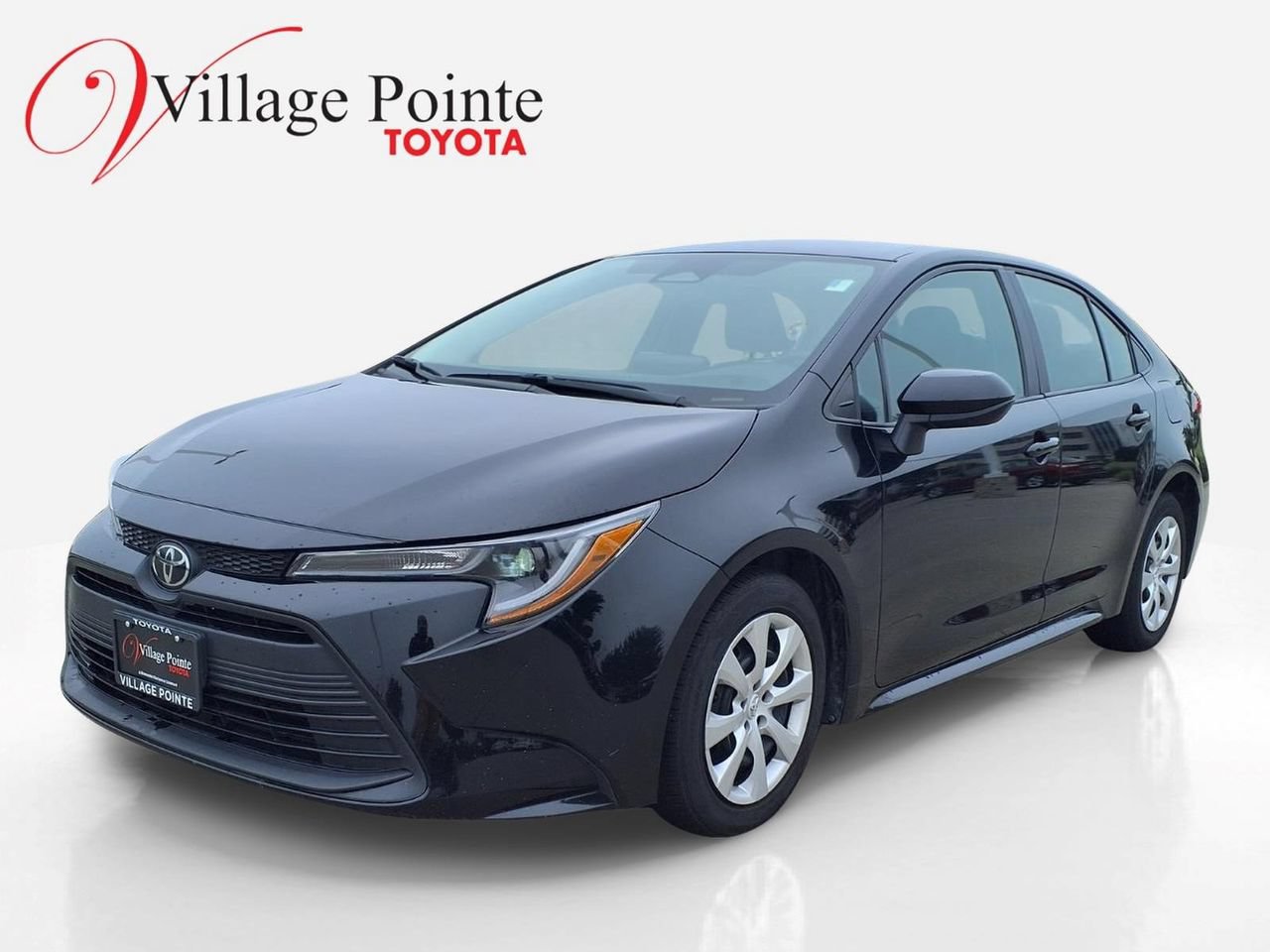 Used 2024 Toyota Corolla LE FWD image 1