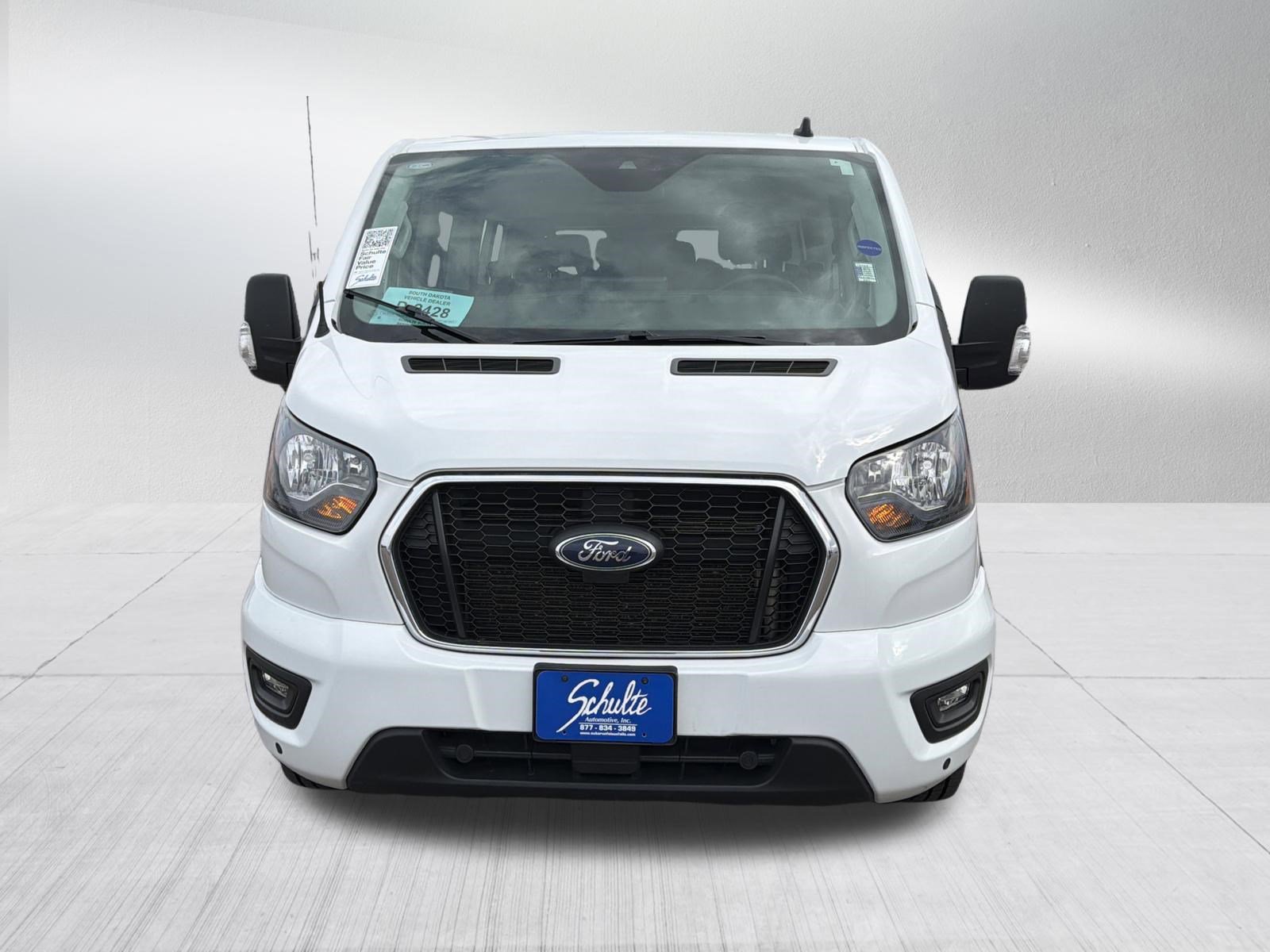 Used 2024 Ford Transit 350 XLT image 2