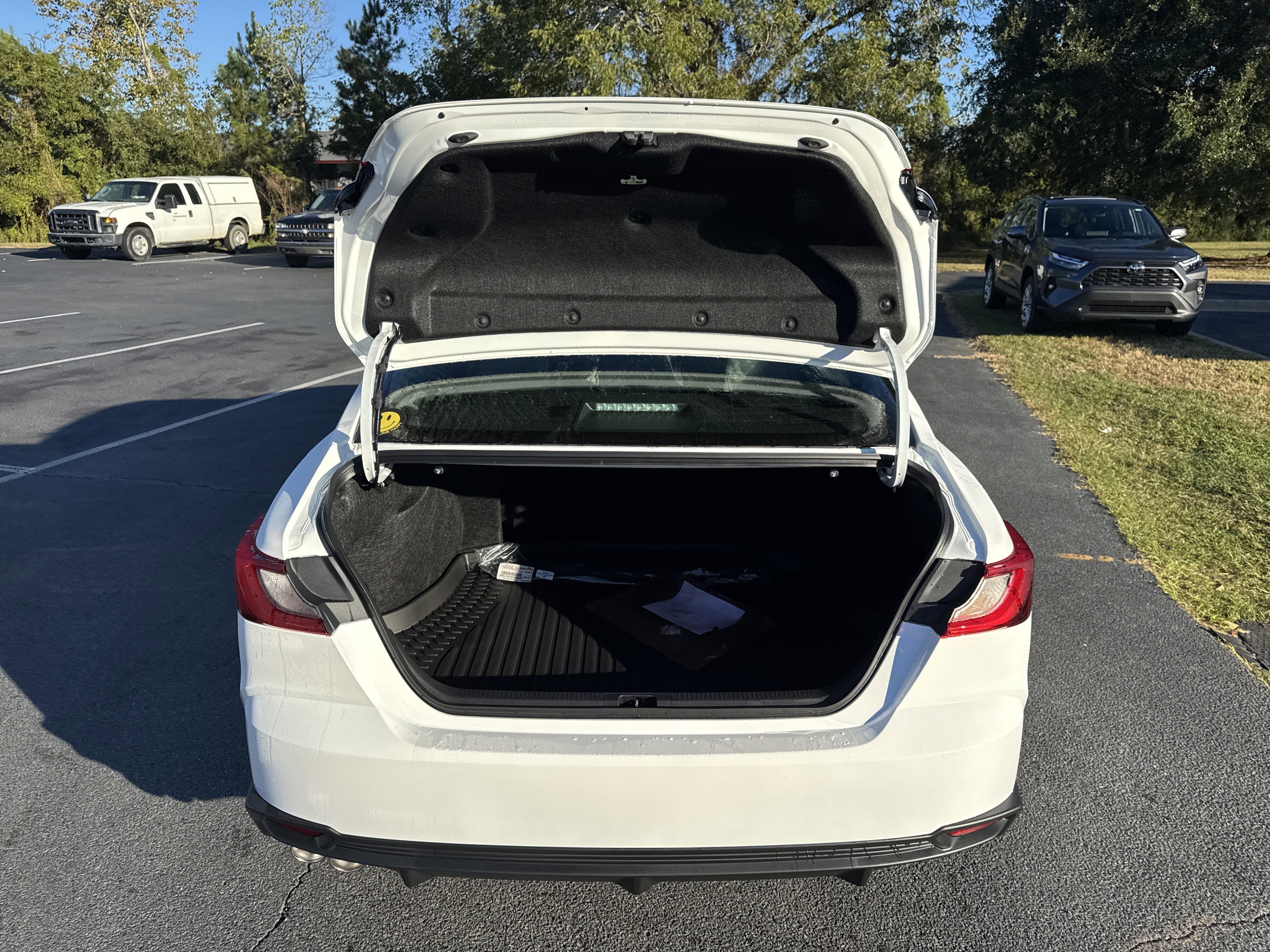 New 2026 Toyota Camry SE image 36