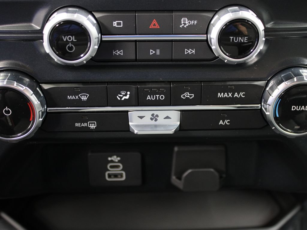 Used 2025 Ford F150 XLT w/ Equipment Group 301A Standard AWD/4WD image 58