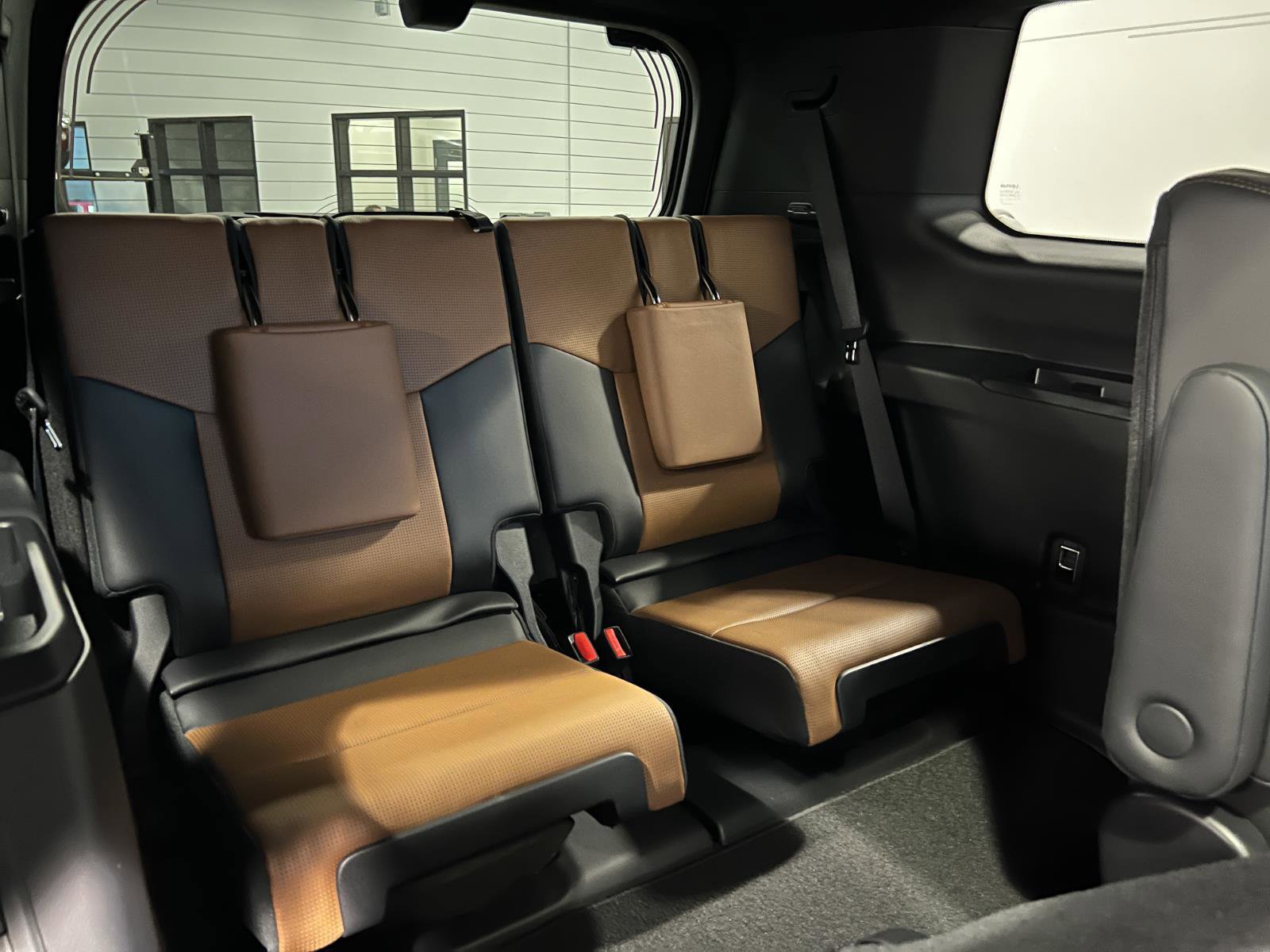 Used 2026 Lexus GX 550 w/ Cold Area Package image 43