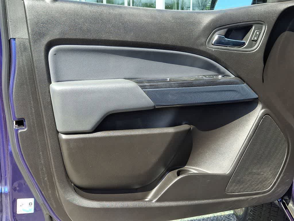 Used 2017 Chevrolet Colorado Z71 RWD image 11