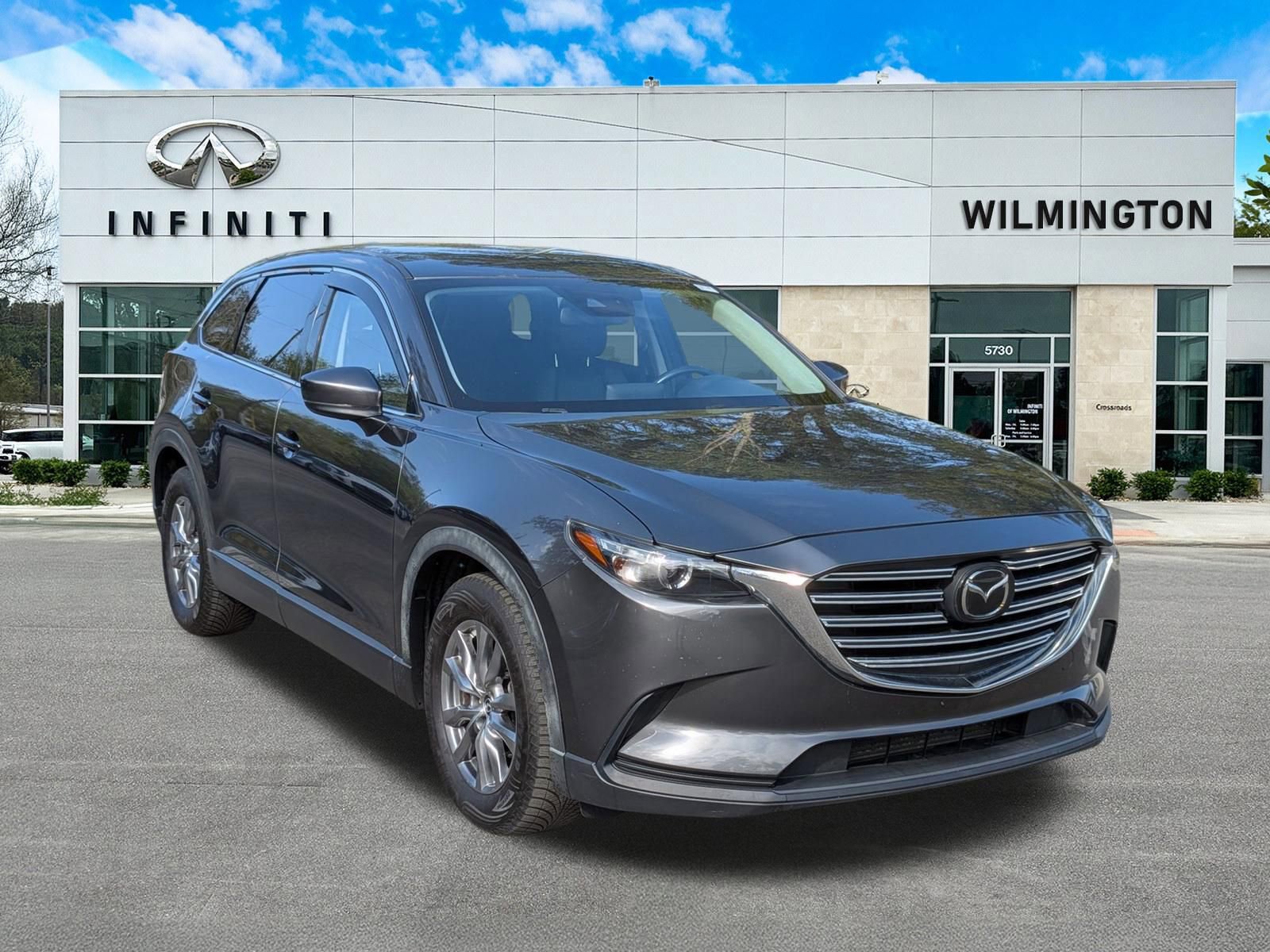 Used 2018 MAZDA CX-9 Touring image 1