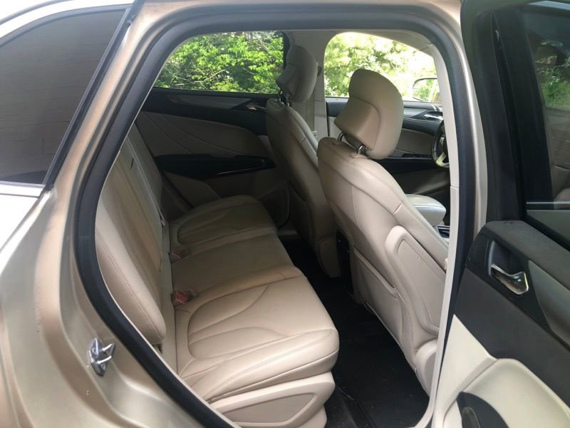 Used 2017 Lincoln MKC Premiere FWD image 11