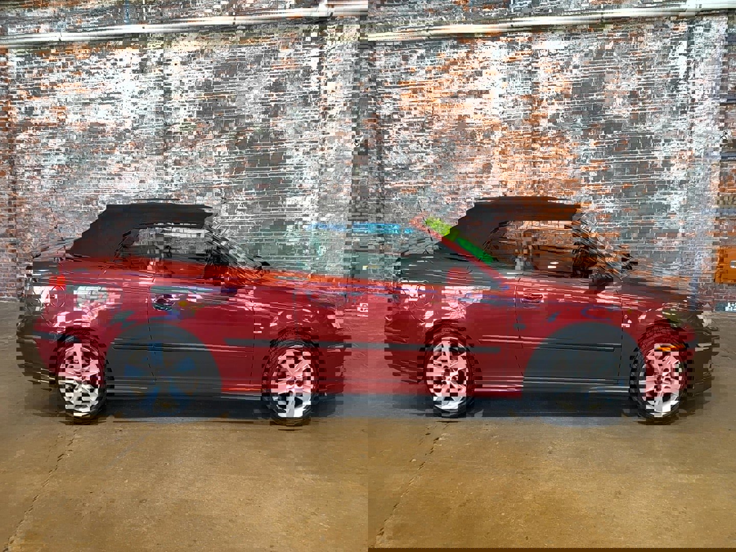 Used 2006 Saab 9-3 Aero image 2