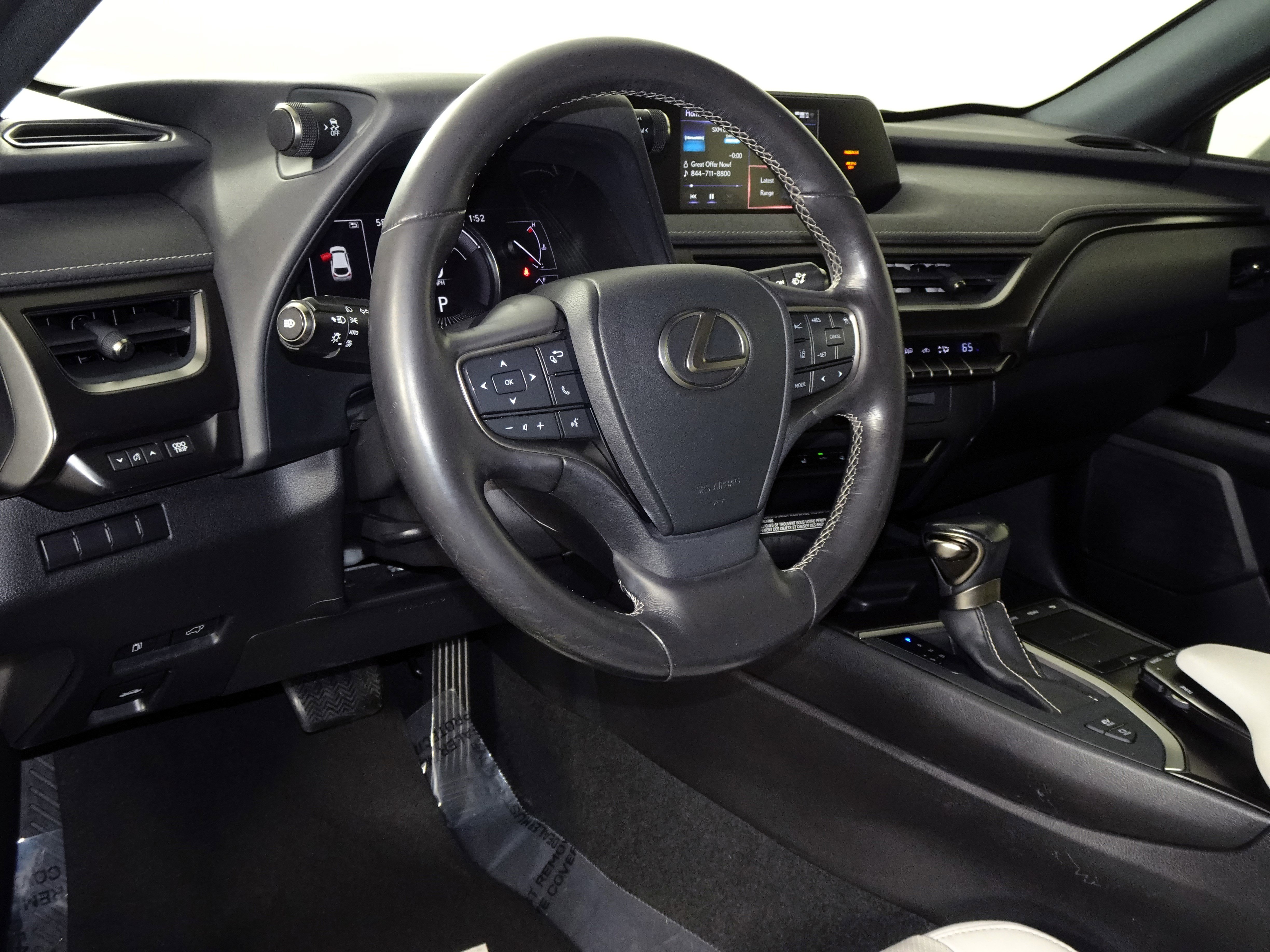 Used 2020 Lexus UX 250h w/ Premium Package image 37
