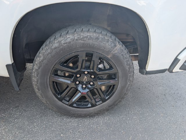 Used 2024 Chevrolet Silverado 1500 RST AWD/4WD image 25