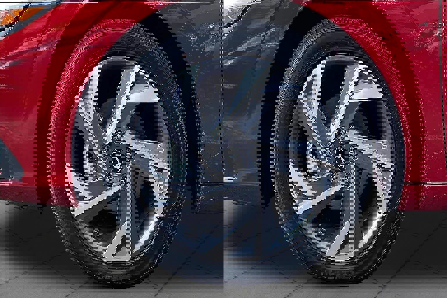 Certified 2025 Hyundai Elantra Sport image 11