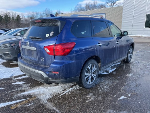 Used 2019 Nissan Pathfinder SV image 4