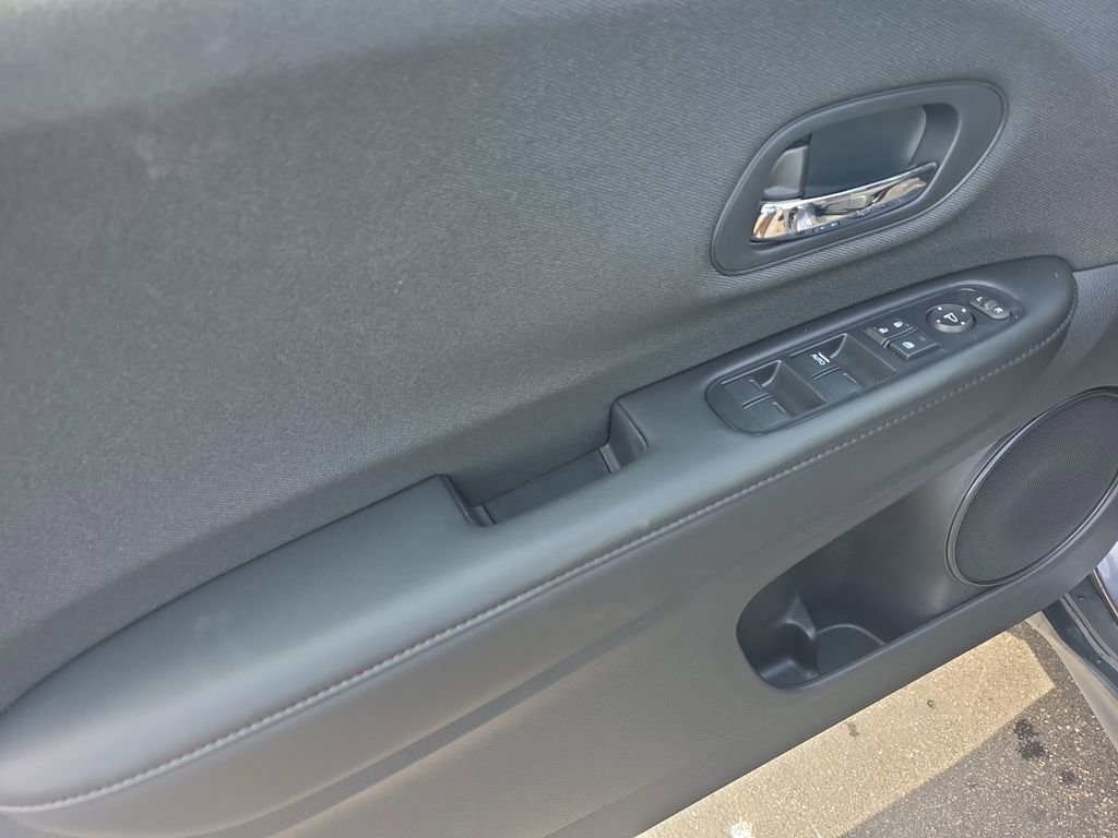 Used 2021 Honda HR-V LX image 20