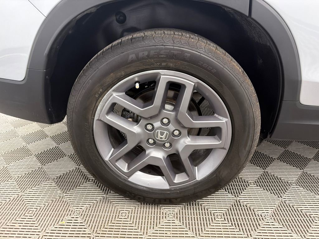 Used 2023 Honda Passport EX-L image 19